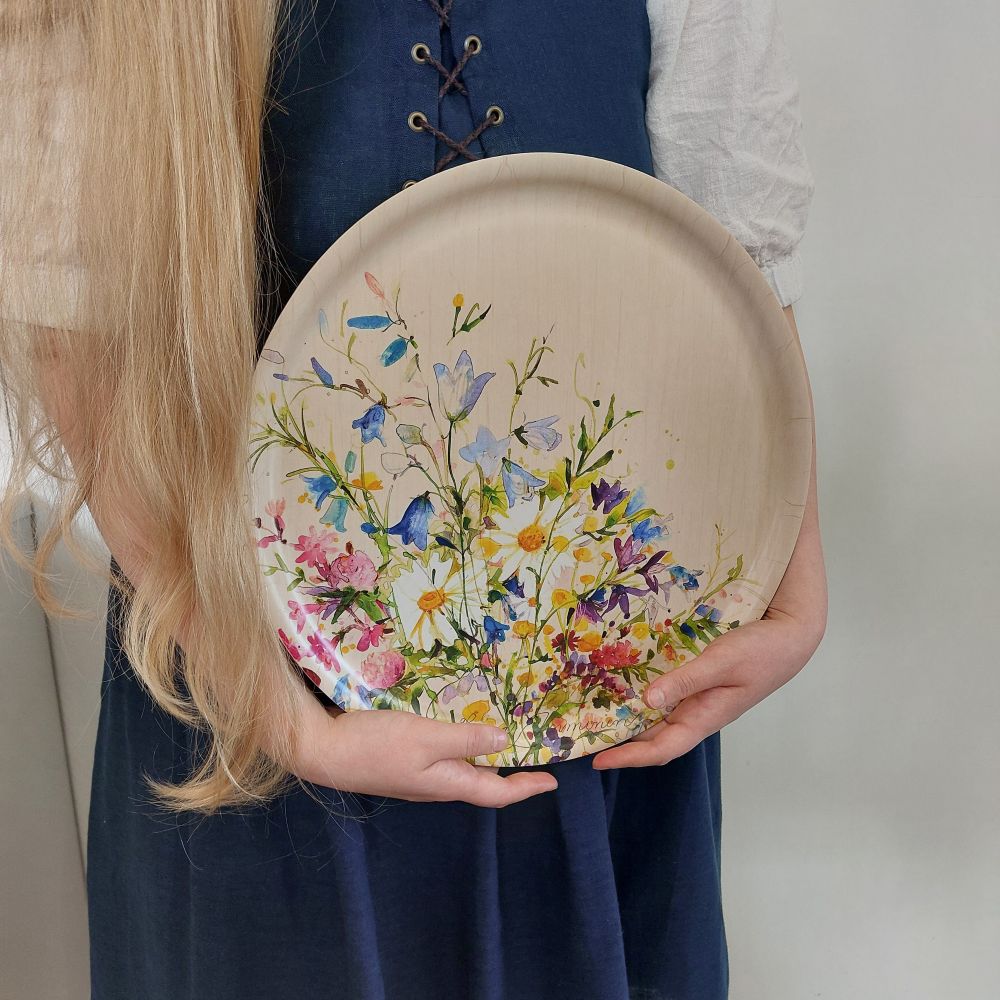 Karjalainen kukkaniitty -tarjotin, Minna Immonen - Image 2
